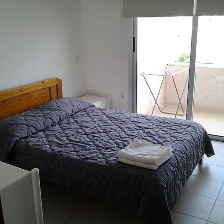 Artemis Karas Holidays Apartment Paralímni Chambre photo