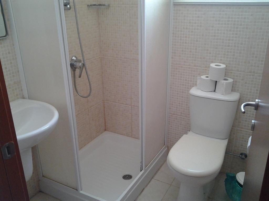 Artemis Karas Holidays Apartment Paralímni Chambre photo
