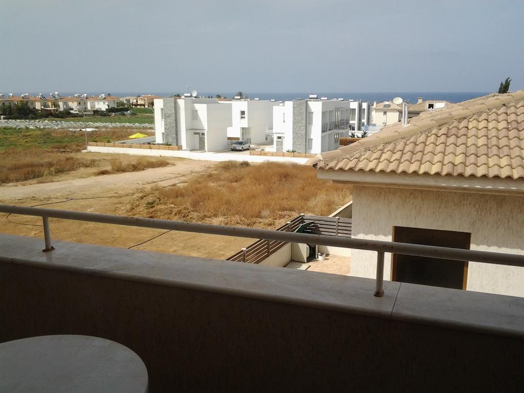 Artemis Karas Holidays Apartment Paralímni Chambre photo