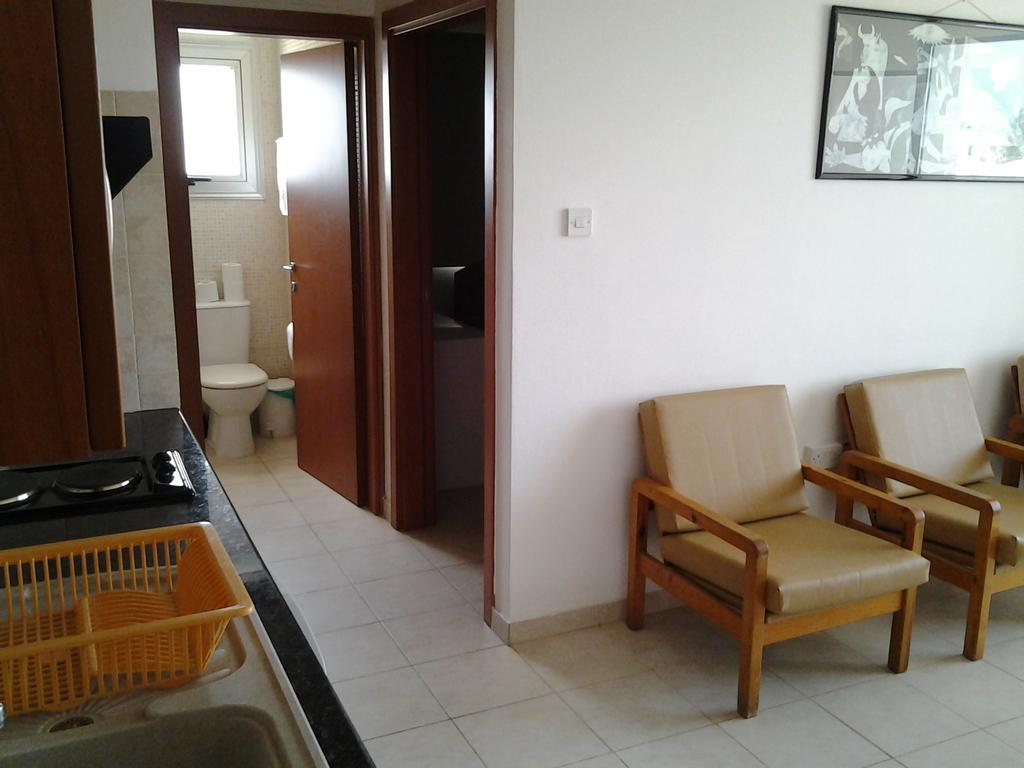 Artemis Karas Holidays Apartment Paralímni Chambre photo